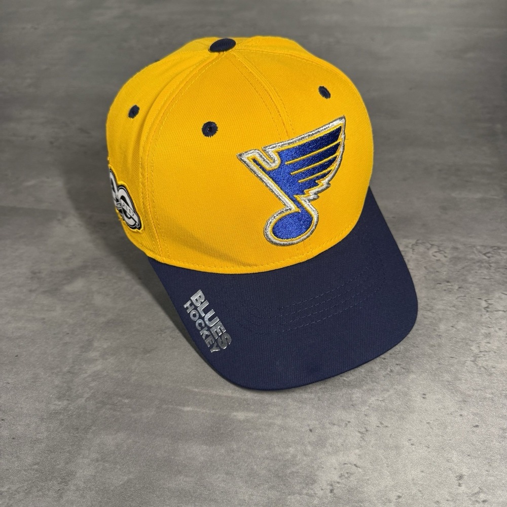St Louis‎ Blues Hat Adidas Cap S/M Stretch Fitted Silver Logo Shield 100th Patch